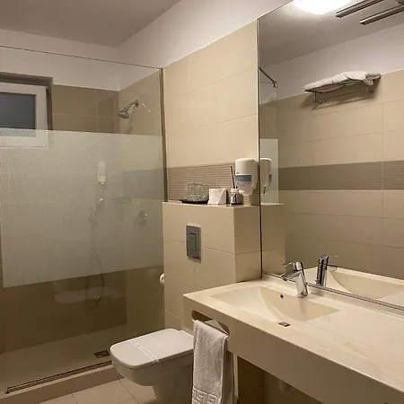 Parliament Square Hotel 3*