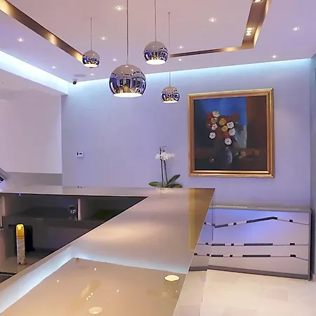 Parliament Square 酒店