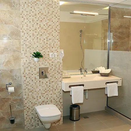 Parliament Square 酒店